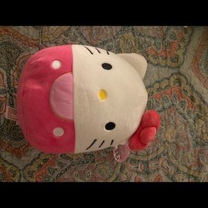 Hello kitty squishmallow